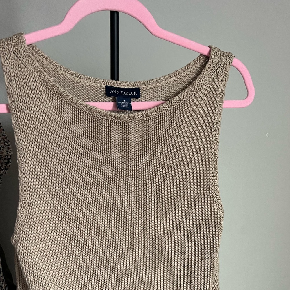 Knit vest